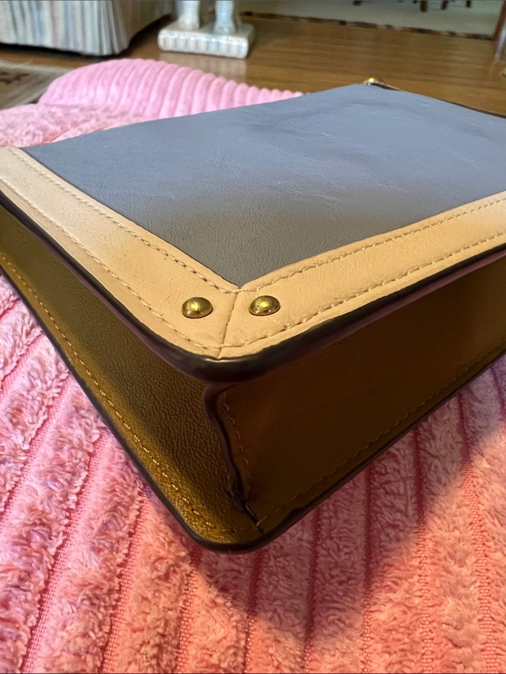 Coach Dreamer Clutch - Picture 9 of 16